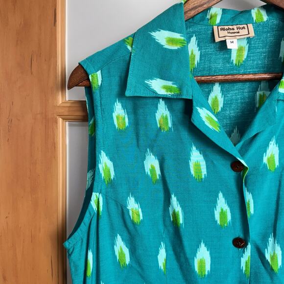 Women's Aloha Hut Sleeveless Button-Up Collar Shirt - Size Medium - Picture 4 of 10